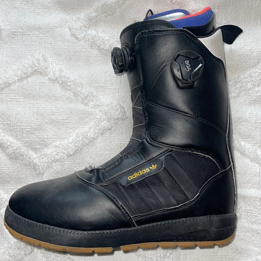 Adidas Silver Level snowboard boots